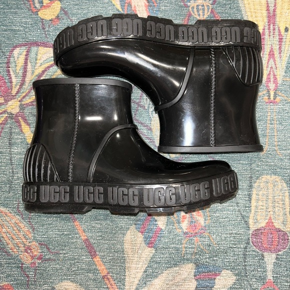 Ugg Drizlita Rubber Rain Boots - Picture 7 of 9